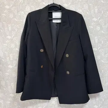 츄클라 블랙 자켓