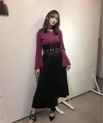 Crayme 어시메트리 포인트 플리츠 스커트 블랙