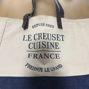 LE CREUSET 토트백 베이지 네이비