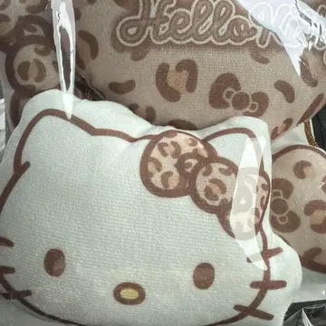 산리오 시마무라 헬로키티 외출 멜리 레오파드 무늬