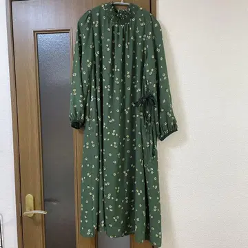 앤드러브 꽃무늬 롱 원피스 그린 컬러 L