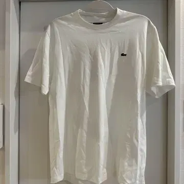 Lacoste 화이트 T셔츠 미사용 택 포함