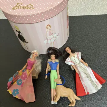 바비 인형 3체와 박스 세트