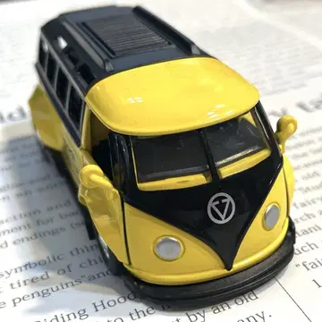 폭스바겐 버스 윈도우 박스 클래시컬 버스 VW 레드 모델 자동차