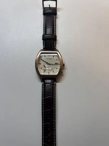 [미사용에 가까움] Paul Smith 폴스미스 전파 손목시계 넘버 세븐