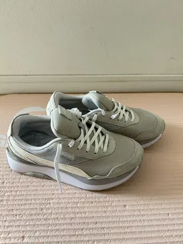 Puma 스니커즈 그레이 통굽 22.5cm