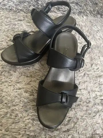 아카이시 아치 피터 샌들 24cm 즉시 구매 가능