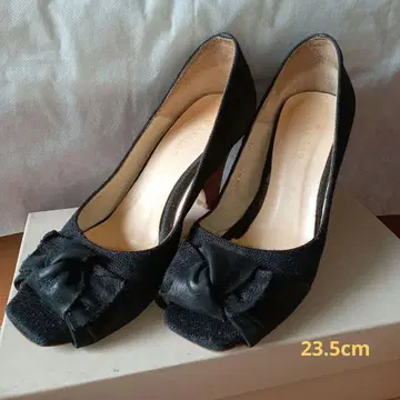 carino 블랙 오픈토 코르크 힐 23.5cm