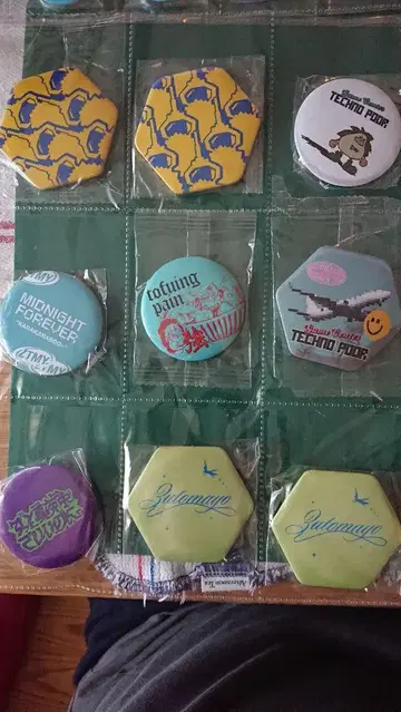 계속 한밤중이면 좋을 텐데. 캔뱃지 묶음 판매