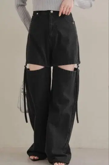 Chico 치코 사이드 벨트 슬릿 데님 팬츠 블랙 사이즈 0