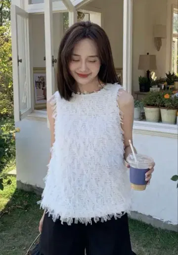 birthday bash 벌스데이 바쉬 화이트 상의 미사용 새상품