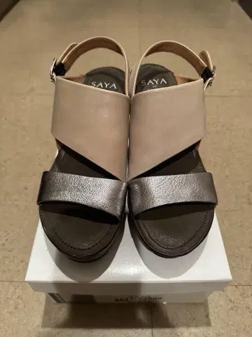 SAYA 사야 천연 가죽 웨지 샌들 24.5~25cm