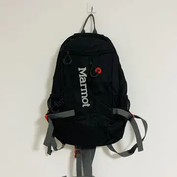 정가 13,200엔 새상품급 MARMOT 데이팩 15L 레인커버 포함