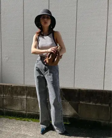 Ameri 그레이 스트레이트 데님 팬츠