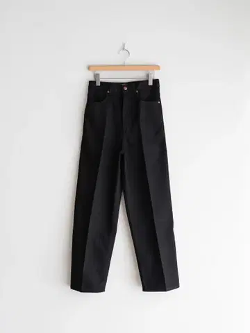 Cristaseya HIGH WAISTED BLACK DENIM