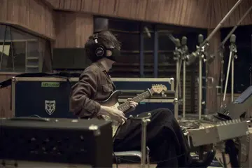 bump 후지와라 씨 셔츠
