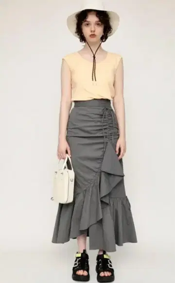 [정가에서 70% 할인] [SLY] ASYMMETRY HEM GATHER