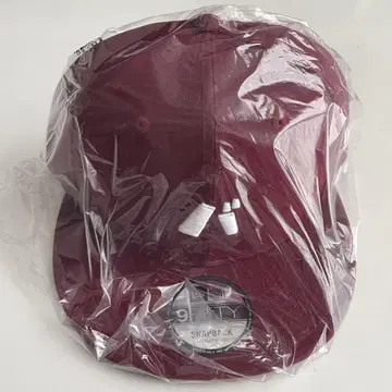 바나나맨 팝업 NEW ERA 캡 미개봉 새상품 크림슨