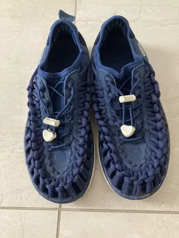 KEEN 네이비