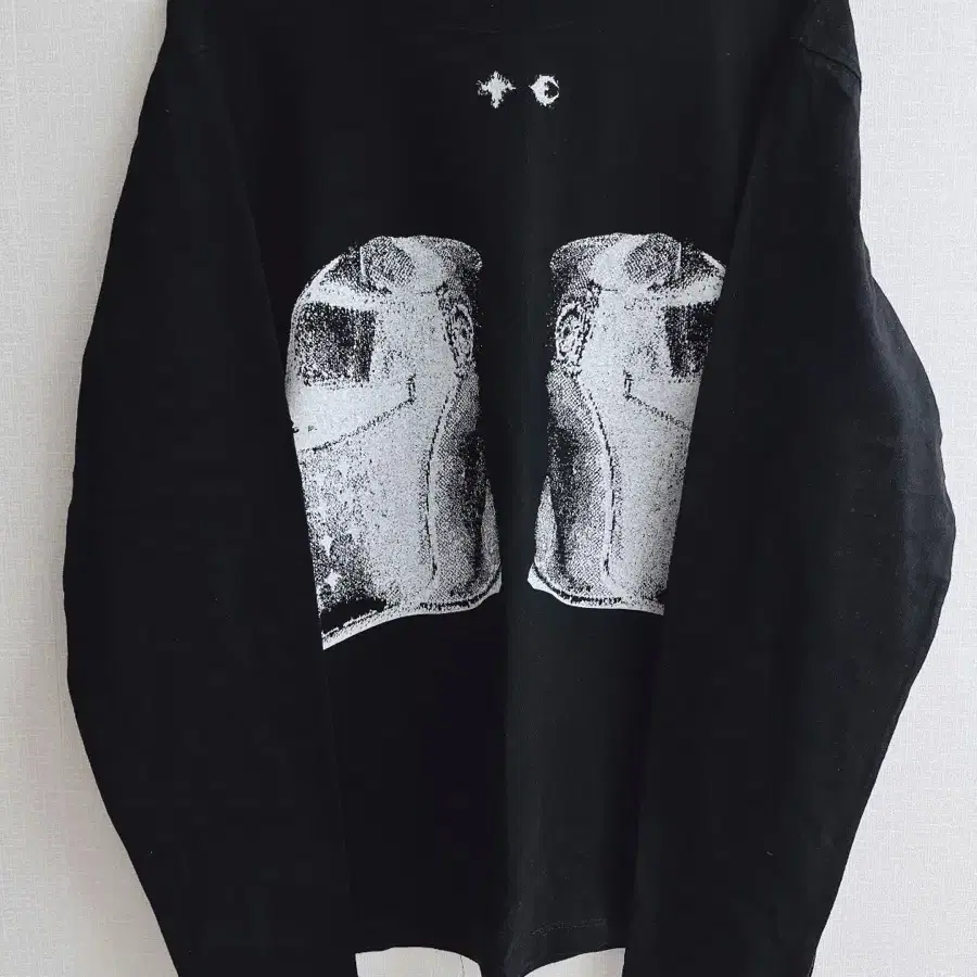 Items Similar to Thug Club Cave T-shirt | Global Bunjang