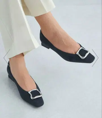 스퀘어 버클 펌프스(3cm 힐) 네이비