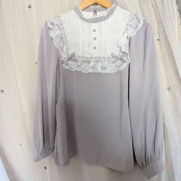 ROJITA 연보라 레이스 프릴 칼라 블라우스 긴팔