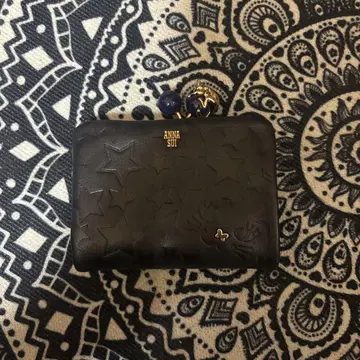 ANNA SUI 별 패턴 블랙 고양이 접이식 지갑