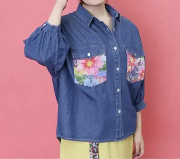 [스칼라] 아플리케 데님 셔츠 [주말 한정 500엔 할인 중]