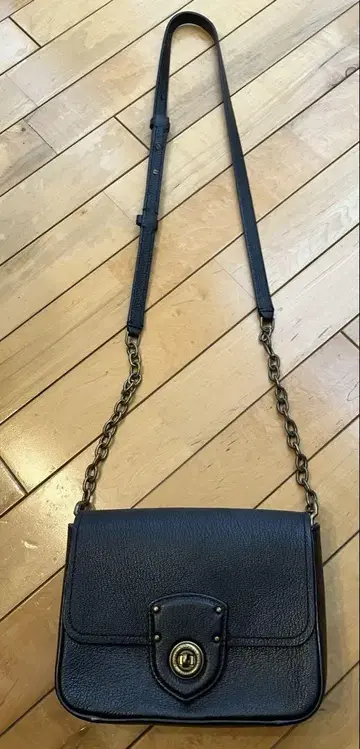 새상품급 레어 Ralph Lauren 블랙 가죽 숄더백