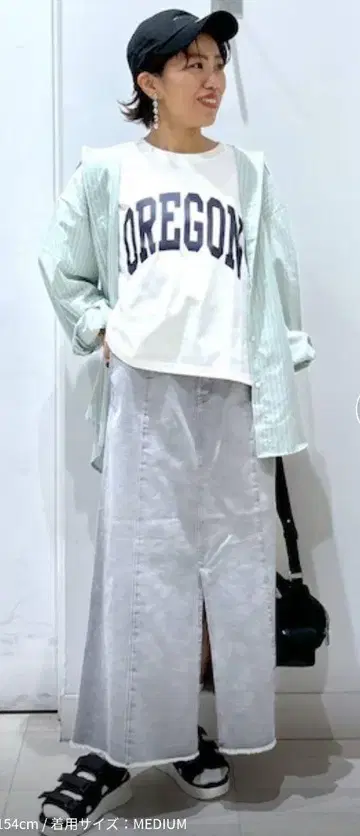 데님 타이트 스커트 슬릿 라이트 블루