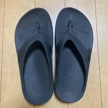 OOFOS 우포스 M9-W11(EU 42) 블랙 비치 샌들