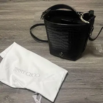 JimmyChoo 지미추 JC 로고 버킷 백