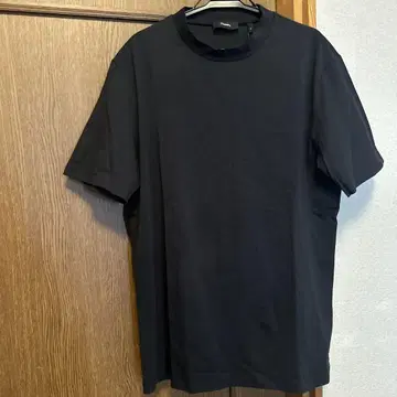 Theory 블랙 티셔츠 S 사이즈 택 포함