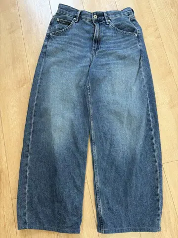 UNIQLO 배기 커브 청바지 24 67 blue 기장 짧음