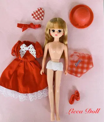 일본제 새상품급 리카짱 인형 레트로 빨간색 원피스 리카짱 본체 인형