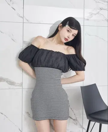 이번 달 처분 SALE 오프숄더 미니 원피스