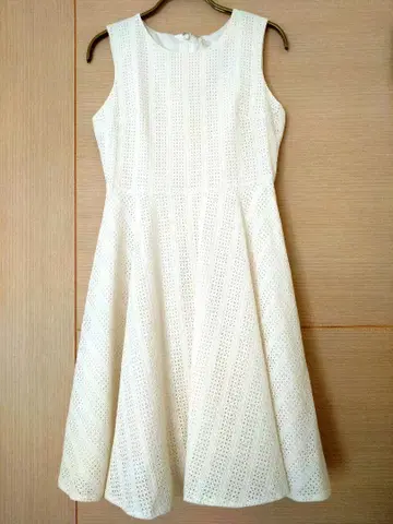 새상품급 JILL STUART 슬리브리스 원피스