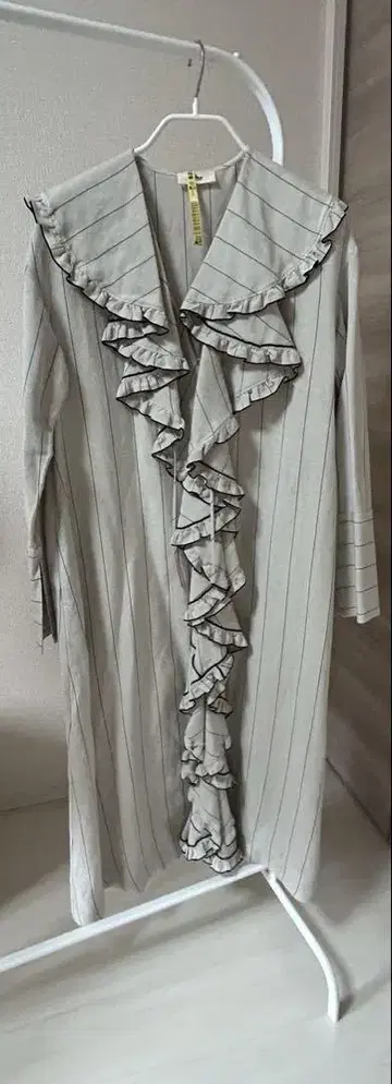 Uhr/우아 Ruffle Maxi Dress 36 사이즈