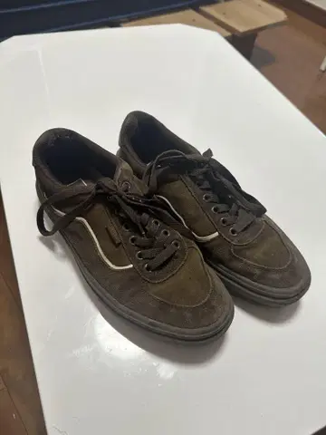 VANS 브라운 스니커즈