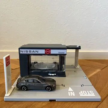 Nissan 딜러 세트 미니카 1/64