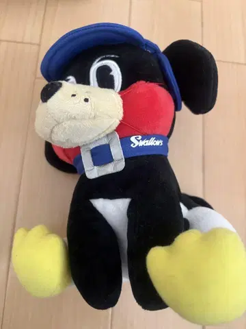 스왈로즈 마스코트 강아지 봉제 인형