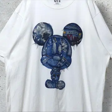 유니클로 x 미키 데님풍 아트 티셔츠 XL 사이즈 T135