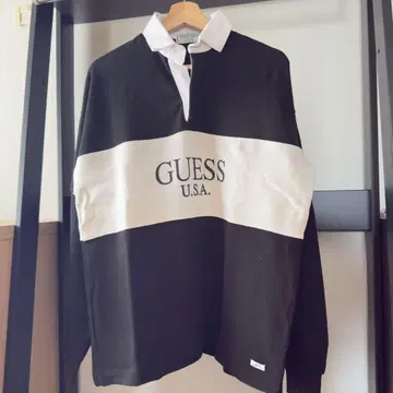 [초특가] GUESS 럭비 셔츠 모노톤 S 사이즈
