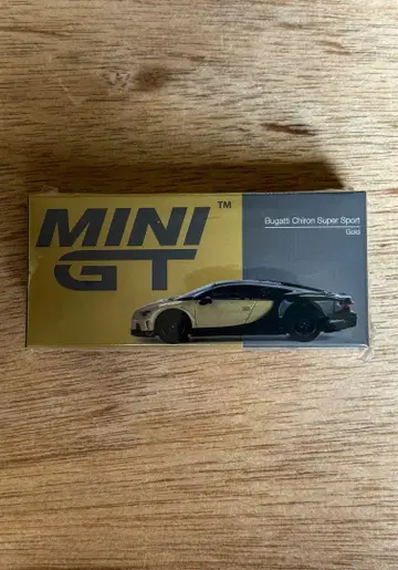 MINI GT Bugatti Chiron Super Sport Gold