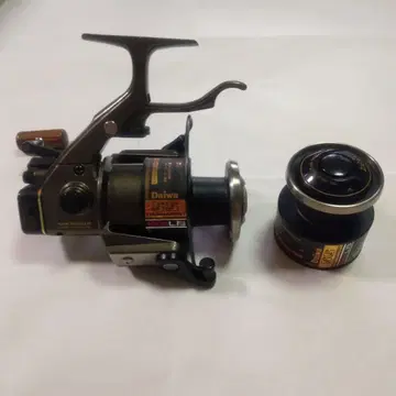 Daiwa 위스커 토너먼트 SS1000LB 추가 스풀 포함