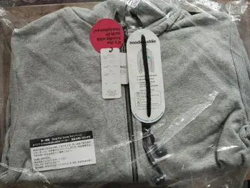 이어폰 포함 후드티 M 사이즈 미사용 새상품