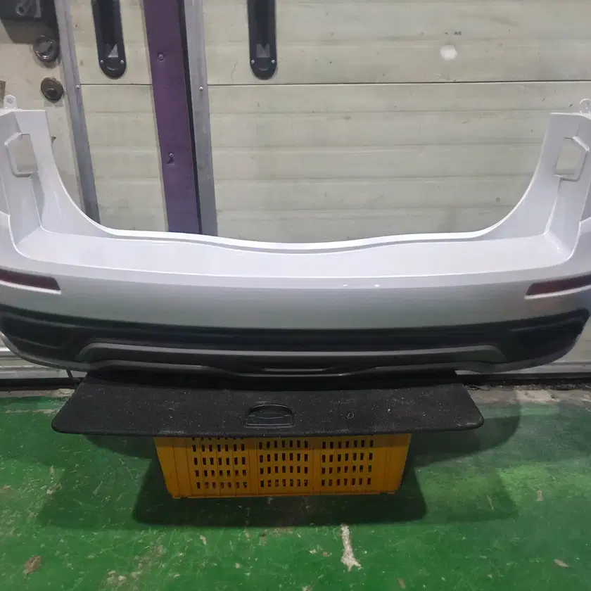 QM6 2019 Cloud Pearl (QXD) color rear bumper including 6-sensor on ...