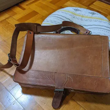 브라운 가죽 숄더백
