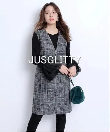 [택 포함 새상품] JUSGLITTY 링 지퍼 점프스커트