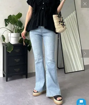 [ 오리지널 로고 패치 부착 ] 스트레치 플레어 데님